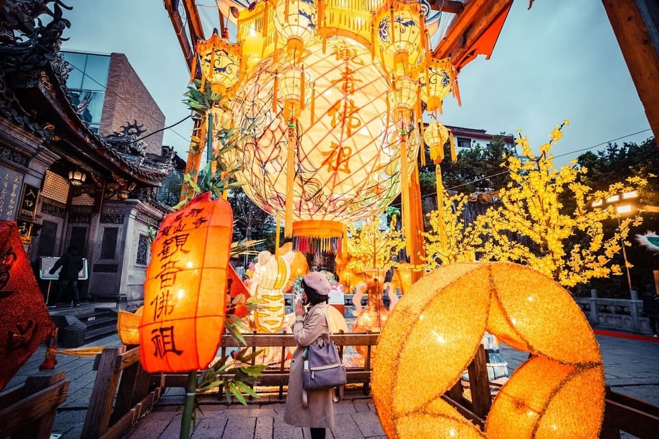 foto con linternas tradicionales chinas